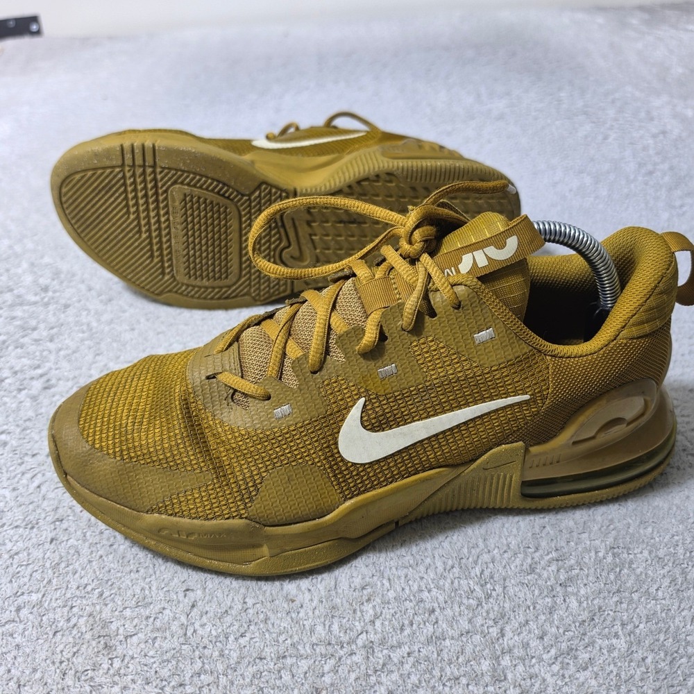 Nike Air Max Alpha Trainer 5 Mens 9.5 Gold Training Gym Sneakers DM0829-700